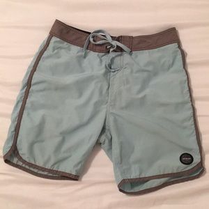 Men’s board shorts